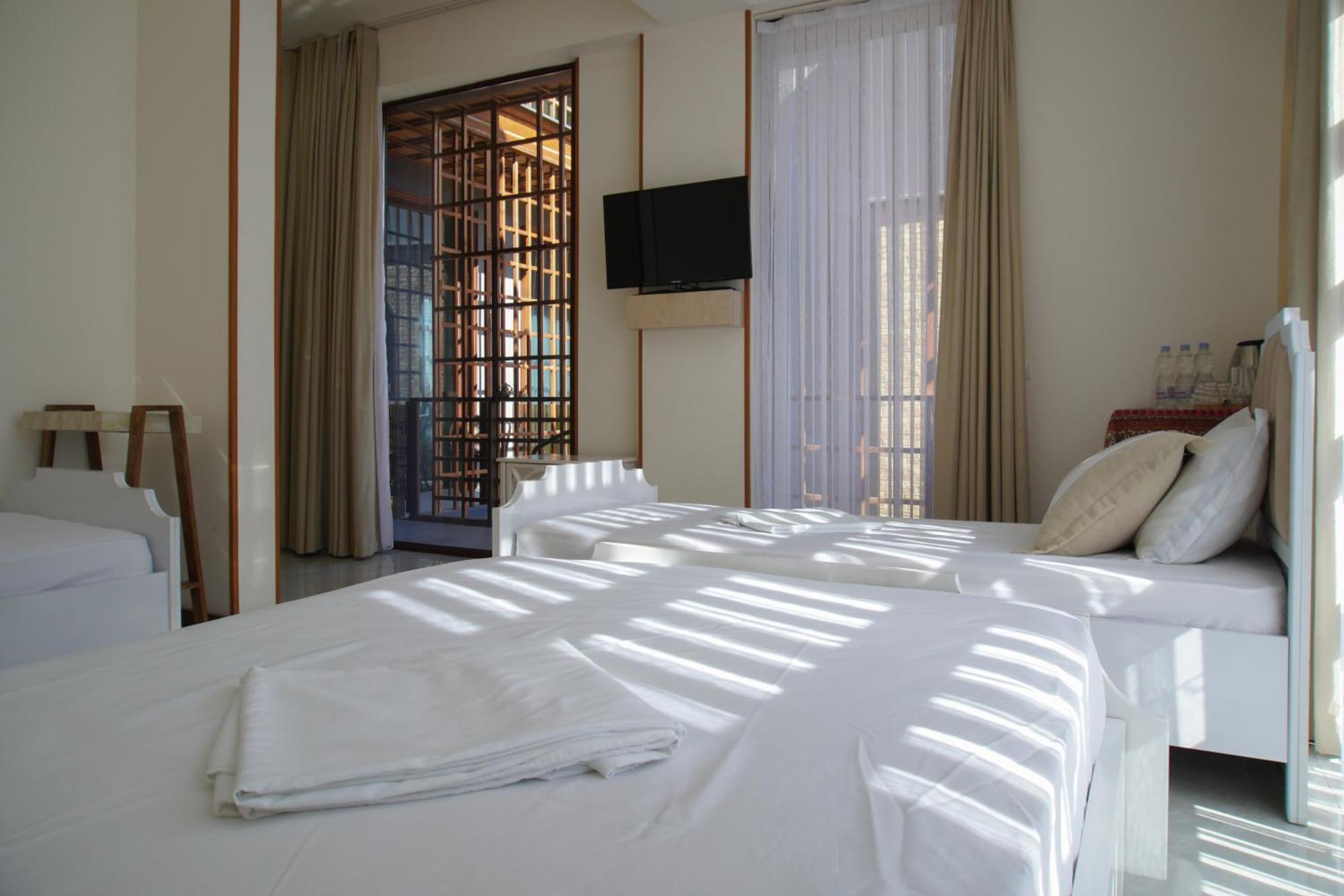 Luxin Hotel Tbilisi Exterior photo